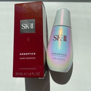 SK-II Genoptics Aura Essence {new & sealed)